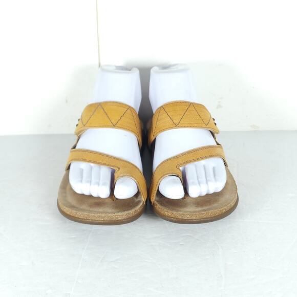 Taos Women’s Zon US6 Wheat Leather Toe Loop Flat Thong Sandals Shoes - Picture 3 of 16